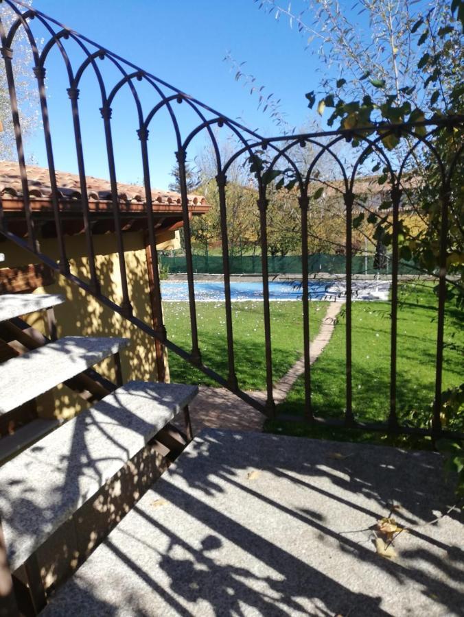 La Cuquina Villa Villaturiel Exteriör bild